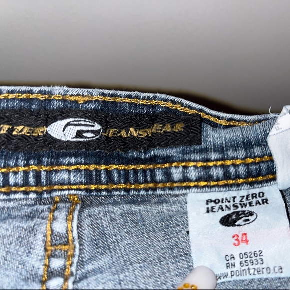 Straight cut point zero jeans. - Picture 1 of 3